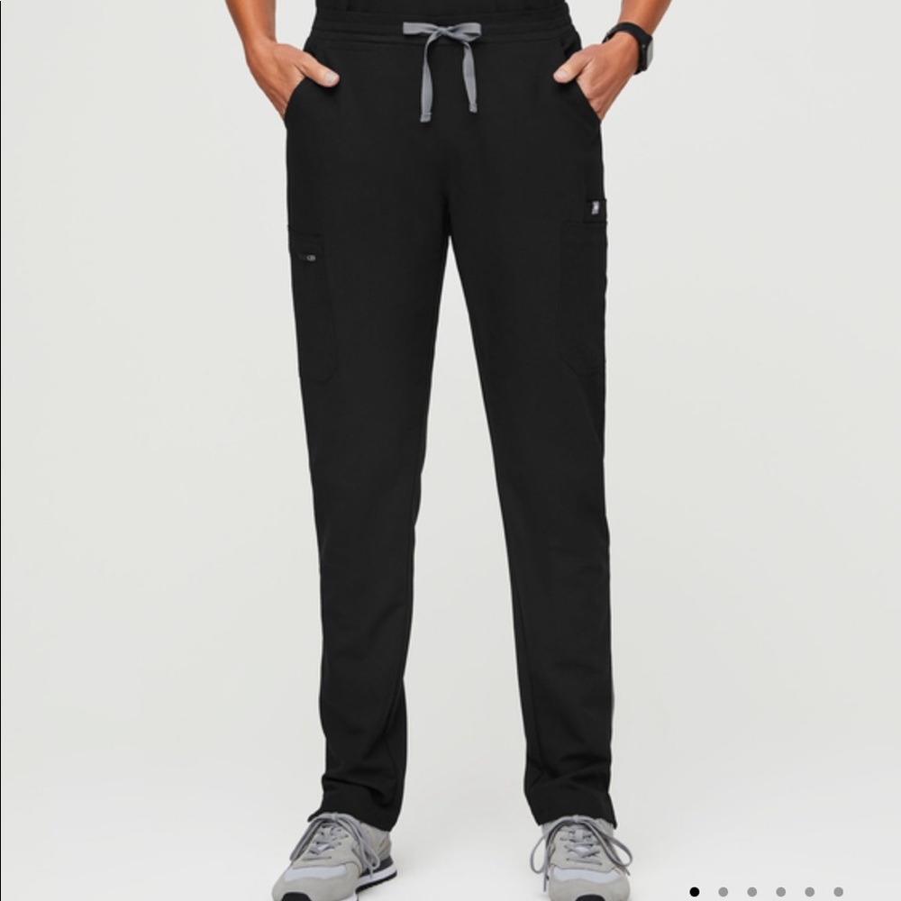 Black FIGS Yola Skinny Petite Scrub Pants Small